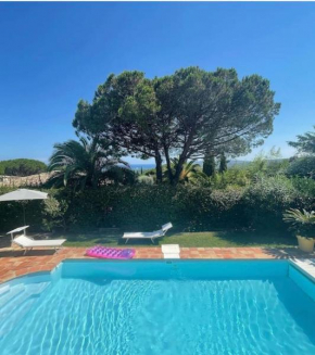 Charming Provencal Mas with amazing sea view and pool